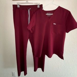 Burgundy figs scrub set size large